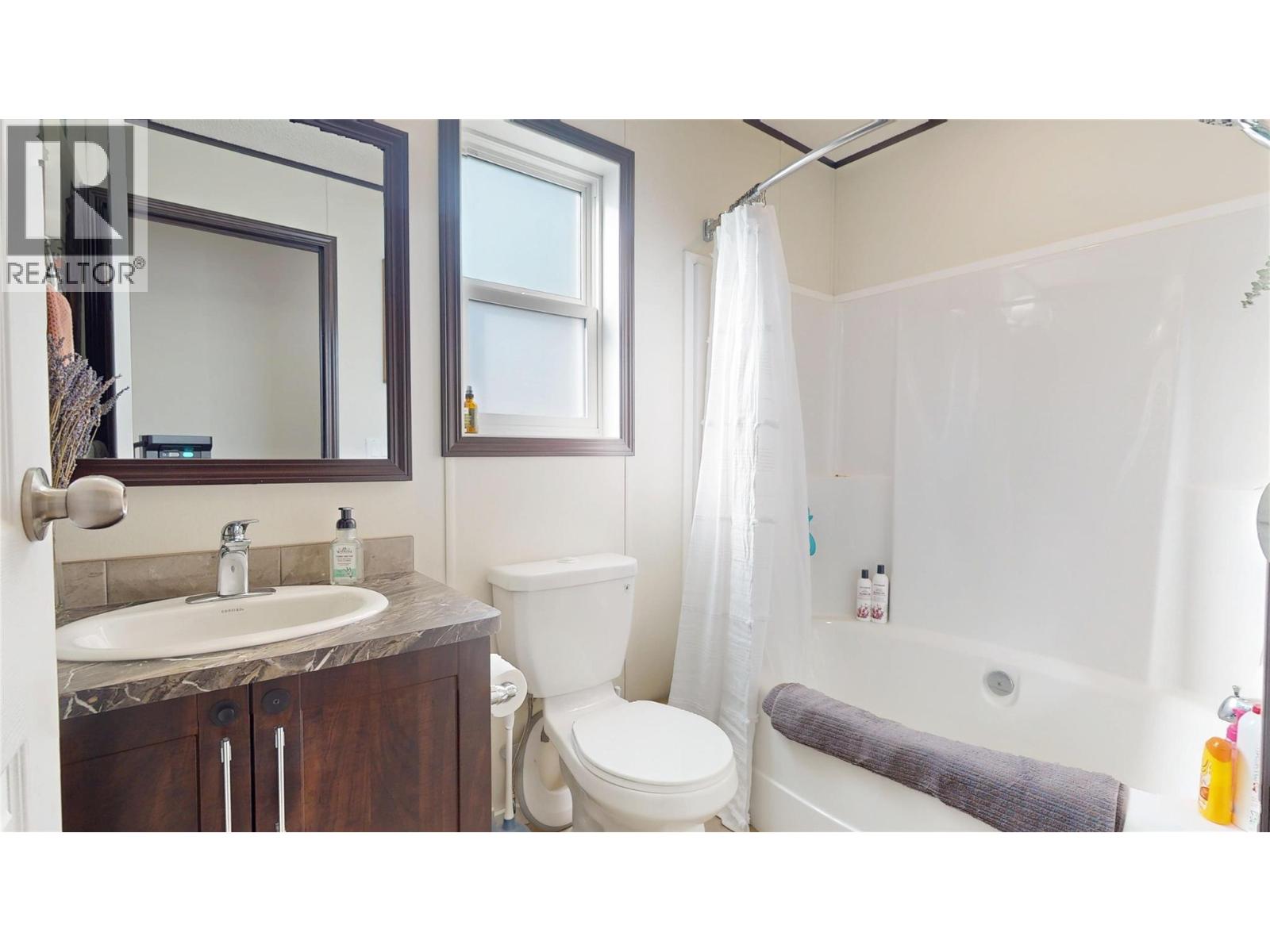 505 Steepleview Point NW, Cranbrook