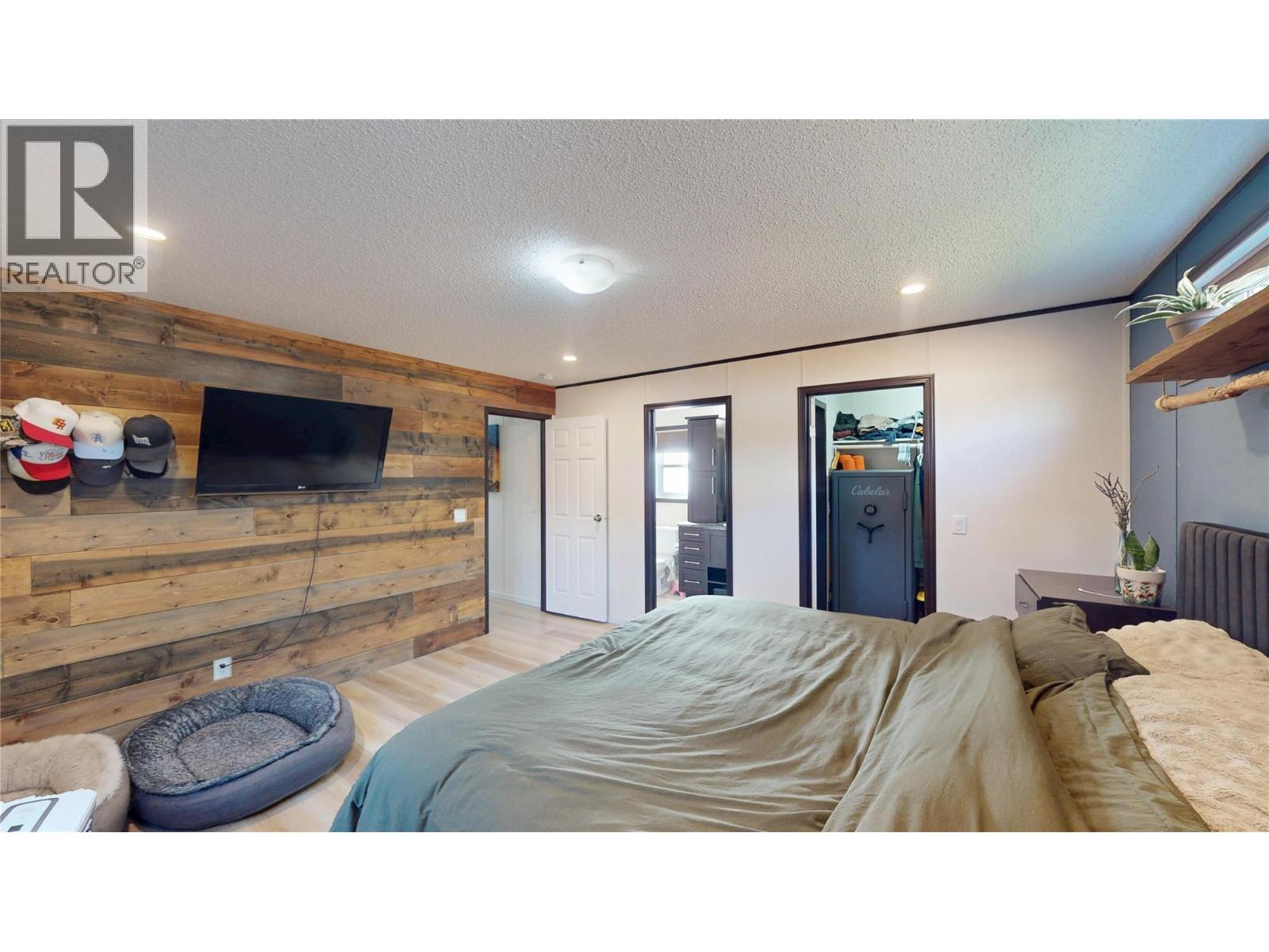 505 Steepleview Point NW, Cranbrook