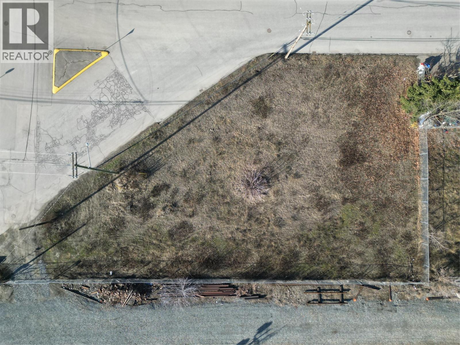  260 Beatty Avenue Northwest, Salmon Arm