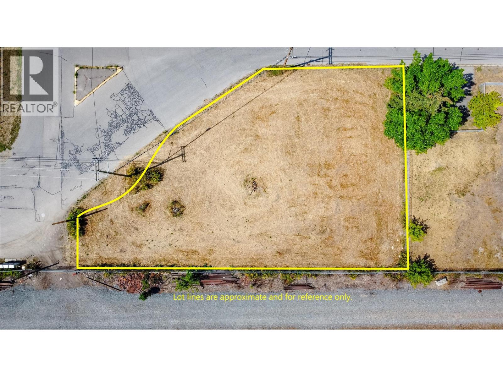  260 Beatty Avenue Northwest, Salmon Arm