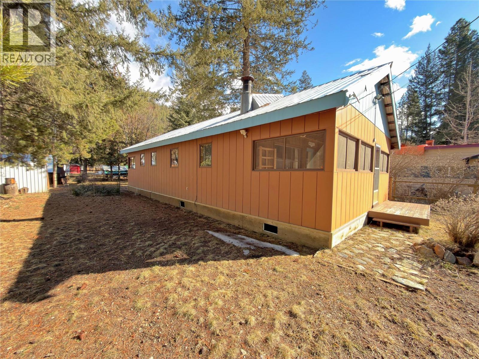 2649 Otter Avenue, Tulameen