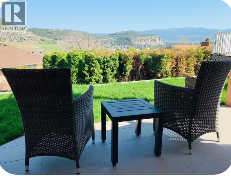  573 Spruceview Place North, Kelowna