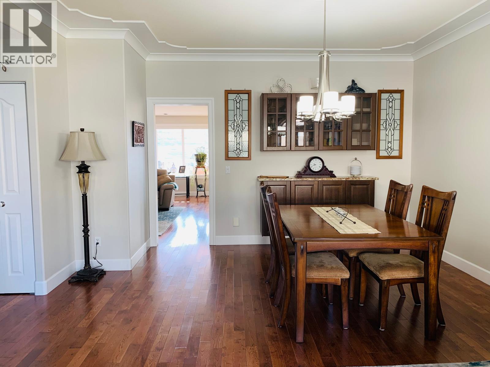  573 Spruceview Place North, Kelowna