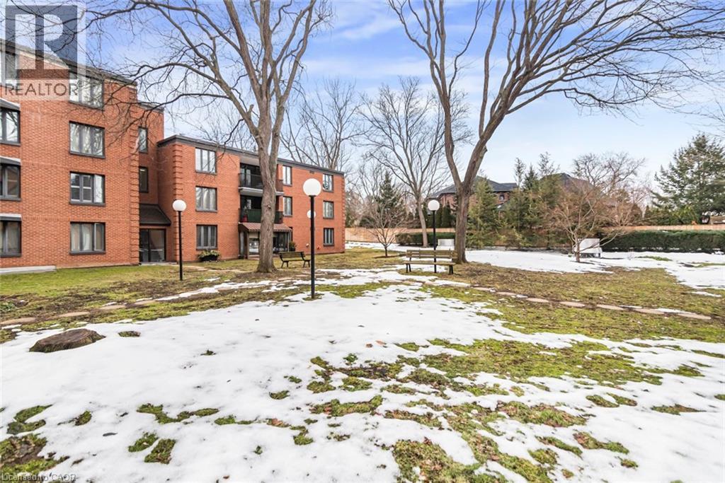 #304 150 WILSON STREET W - 29