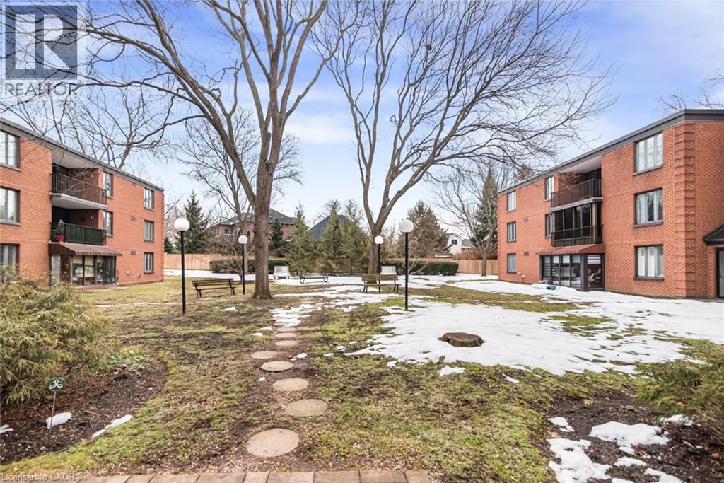 #304 150 WILSON STREET W - 30