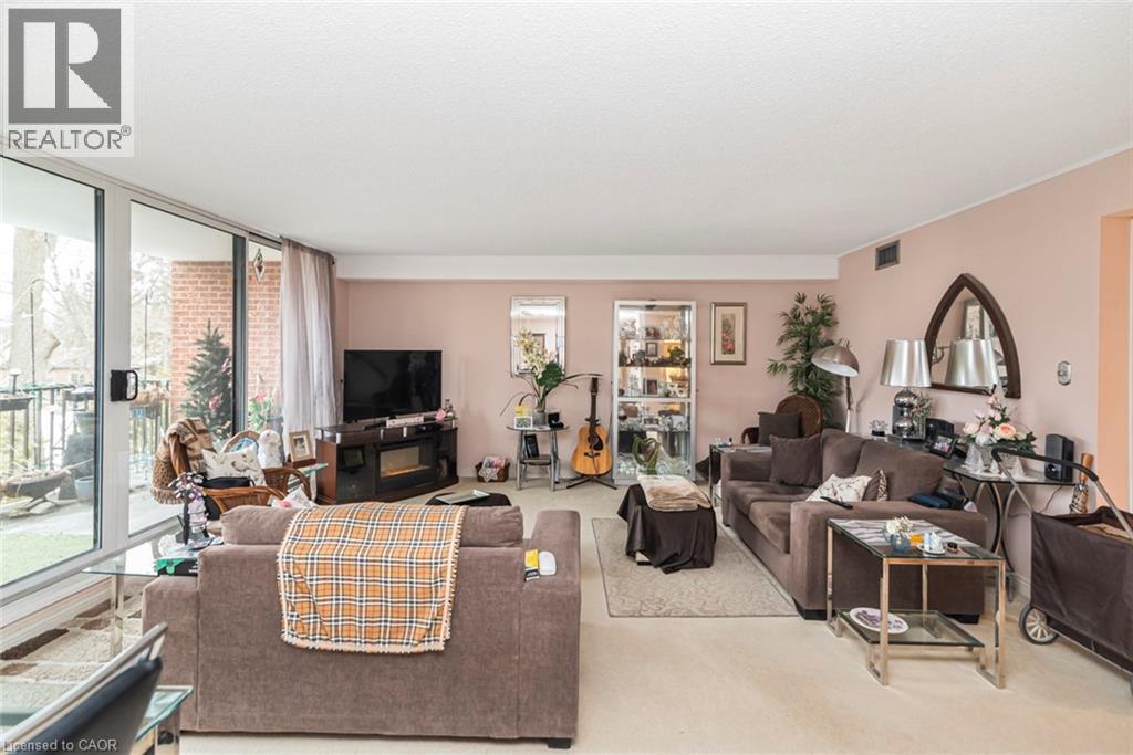 #304 150 WILSON STREET W - 9