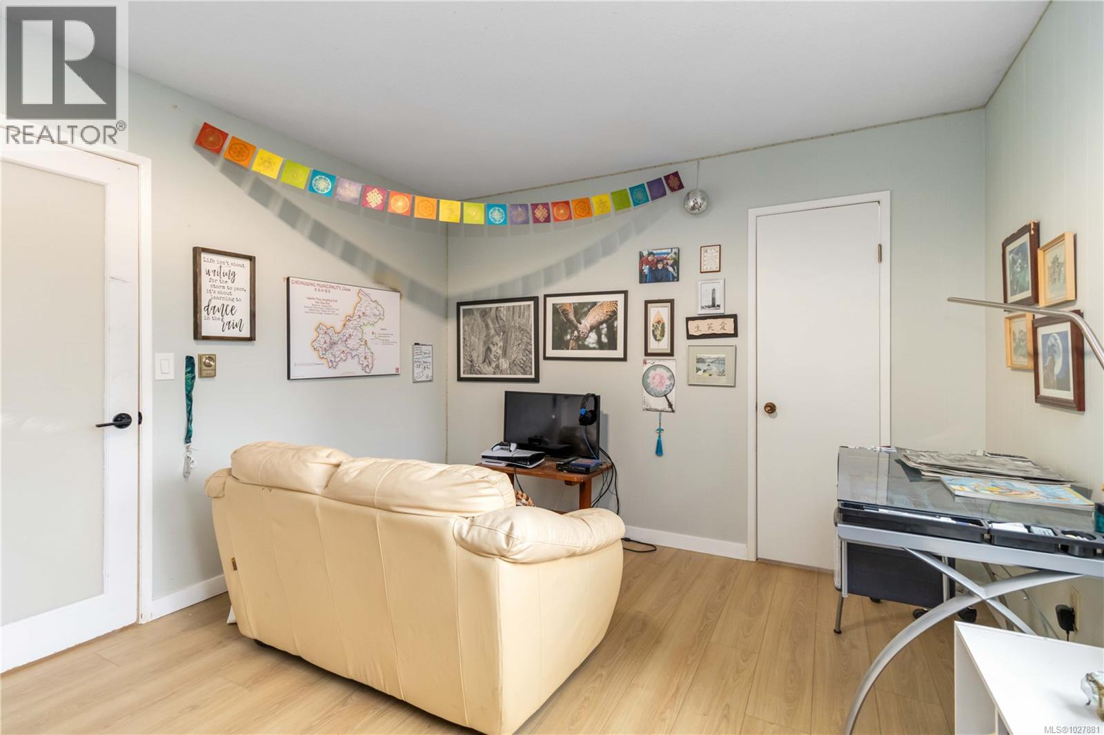  1388 Treebank Road West, Esquimalt