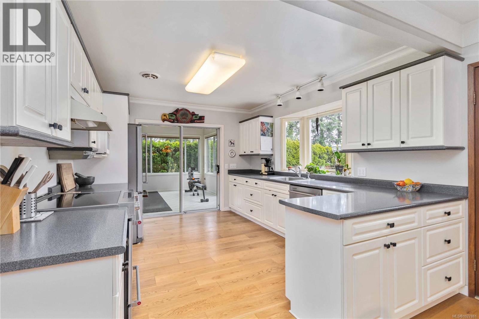  1388 Treebank Road West, Esquimalt