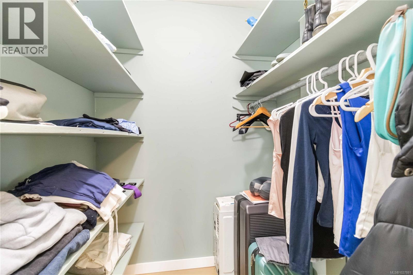  1388 Treebank Road West, Esquimalt