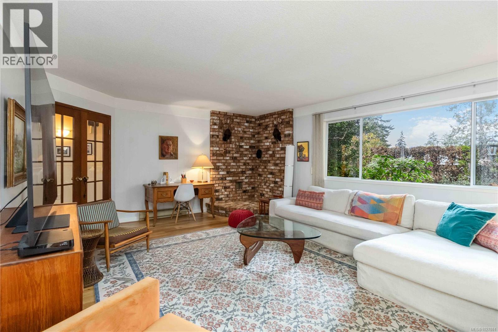  1388 Treebank Road West, Esquimalt