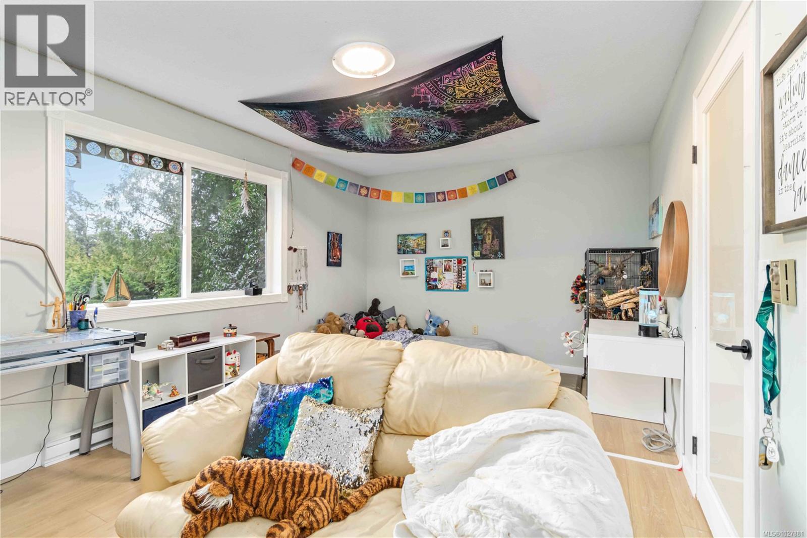  1388 Treebank Road West, Esquimalt