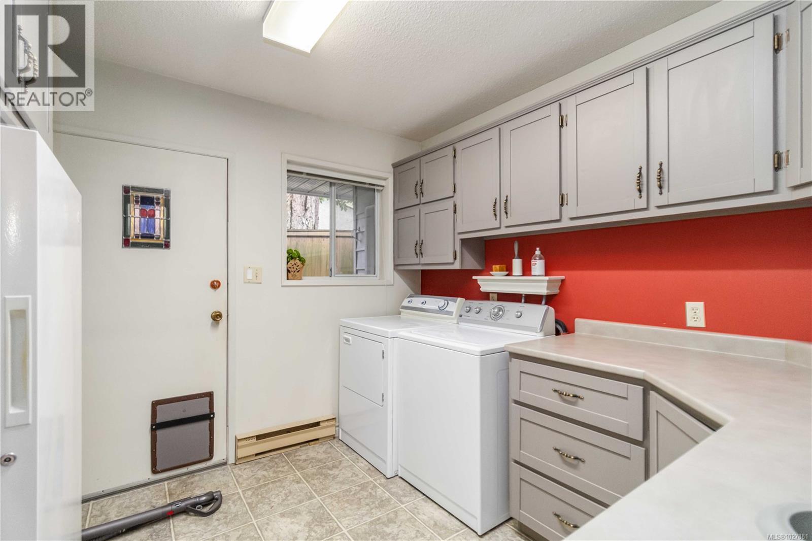  1388 Treebank Road West, Esquimalt