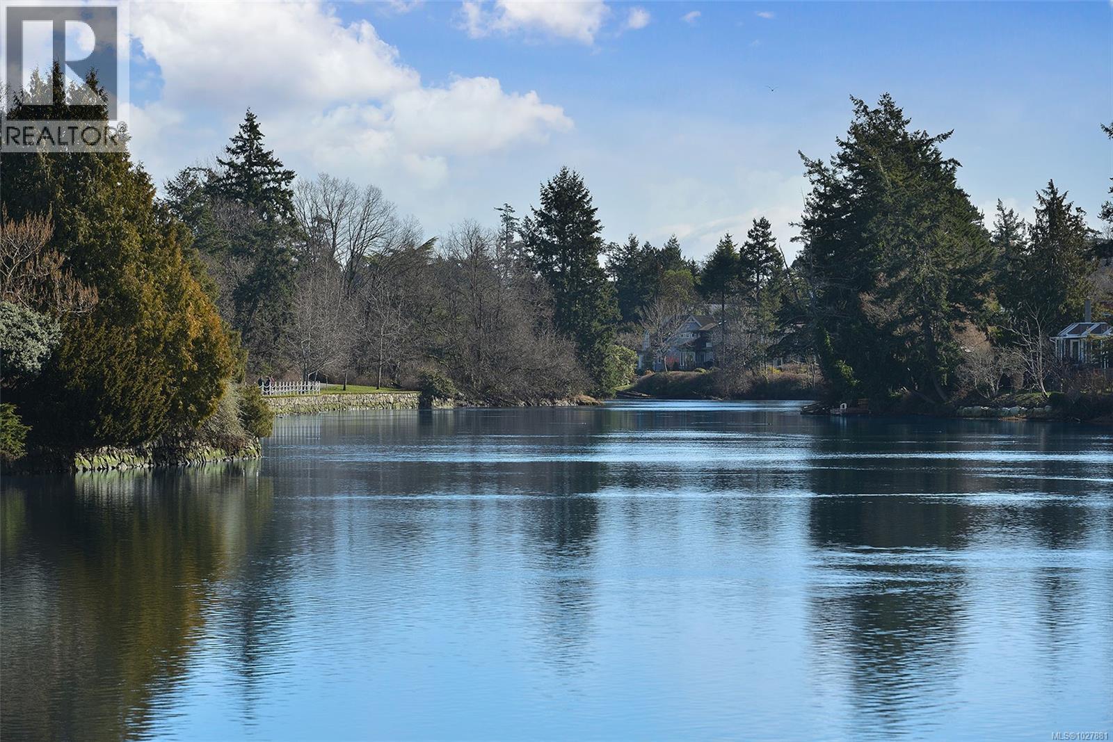  1388 Treebank Road West, Esquimalt