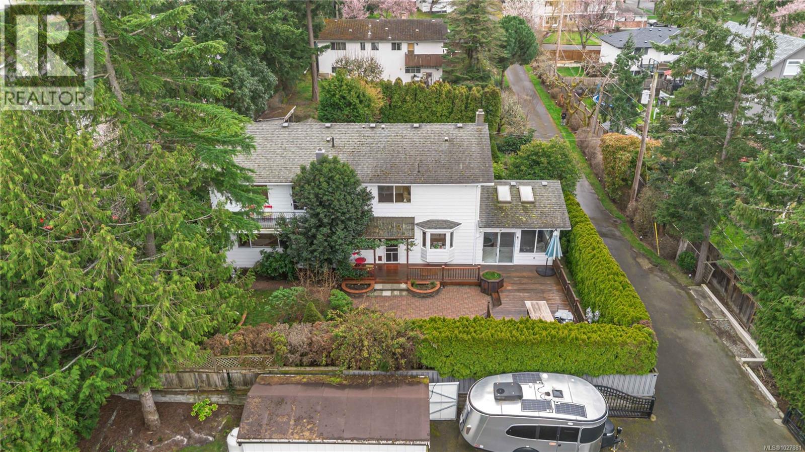  1388 Treebank Road West, Esquimalt
