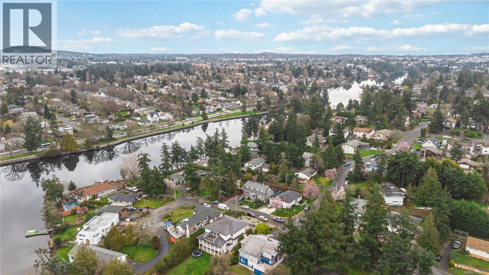  1388 Treebank Road West, Esquimalt