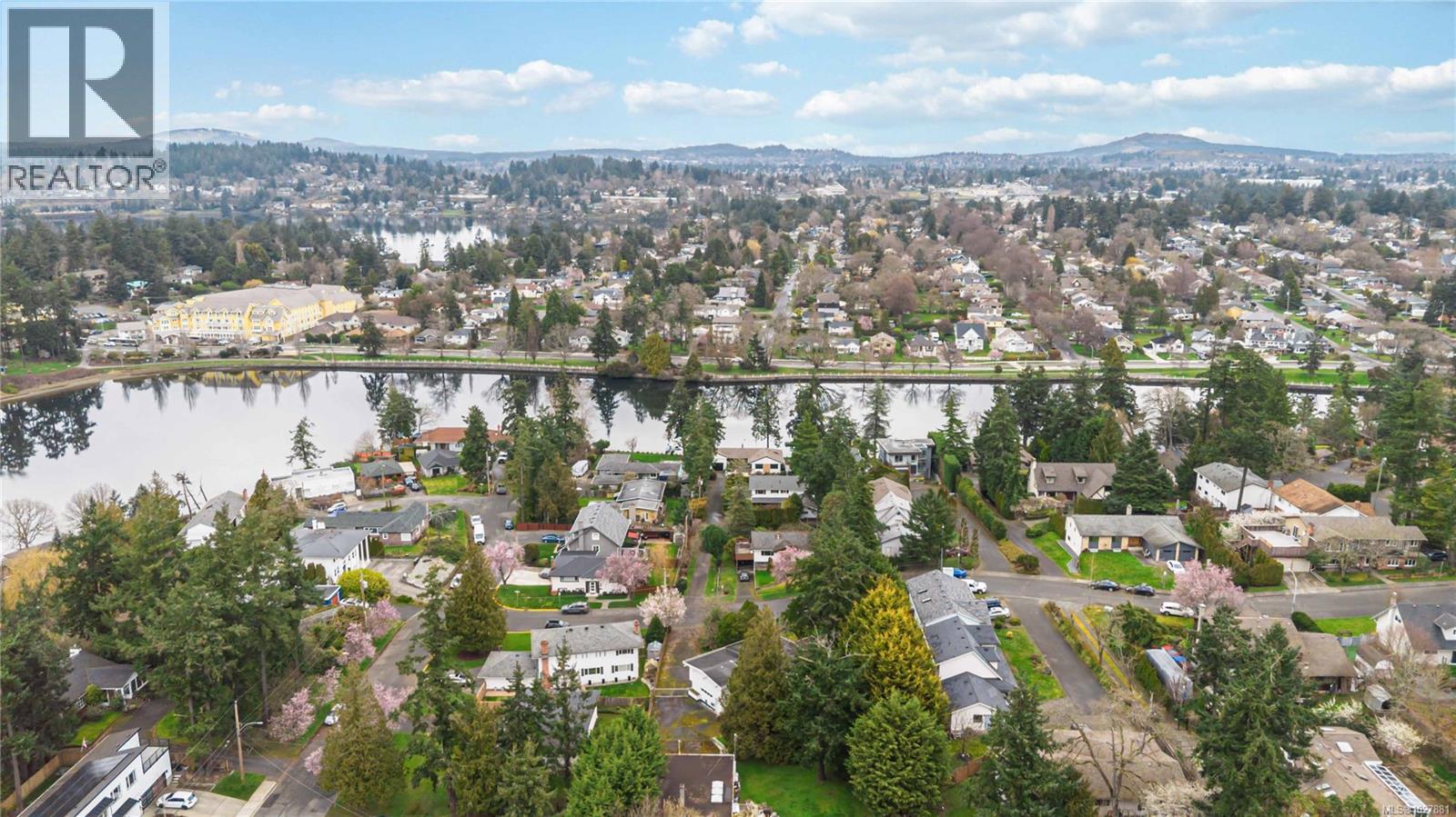  1388 Treebank Road West, Esquimalt