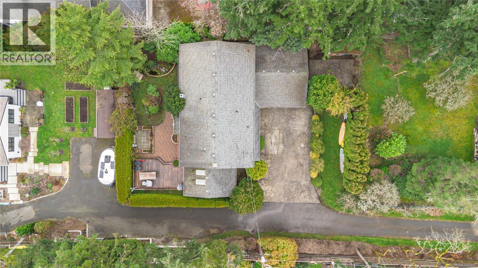  1388 Treebank Road West, Esquimalt