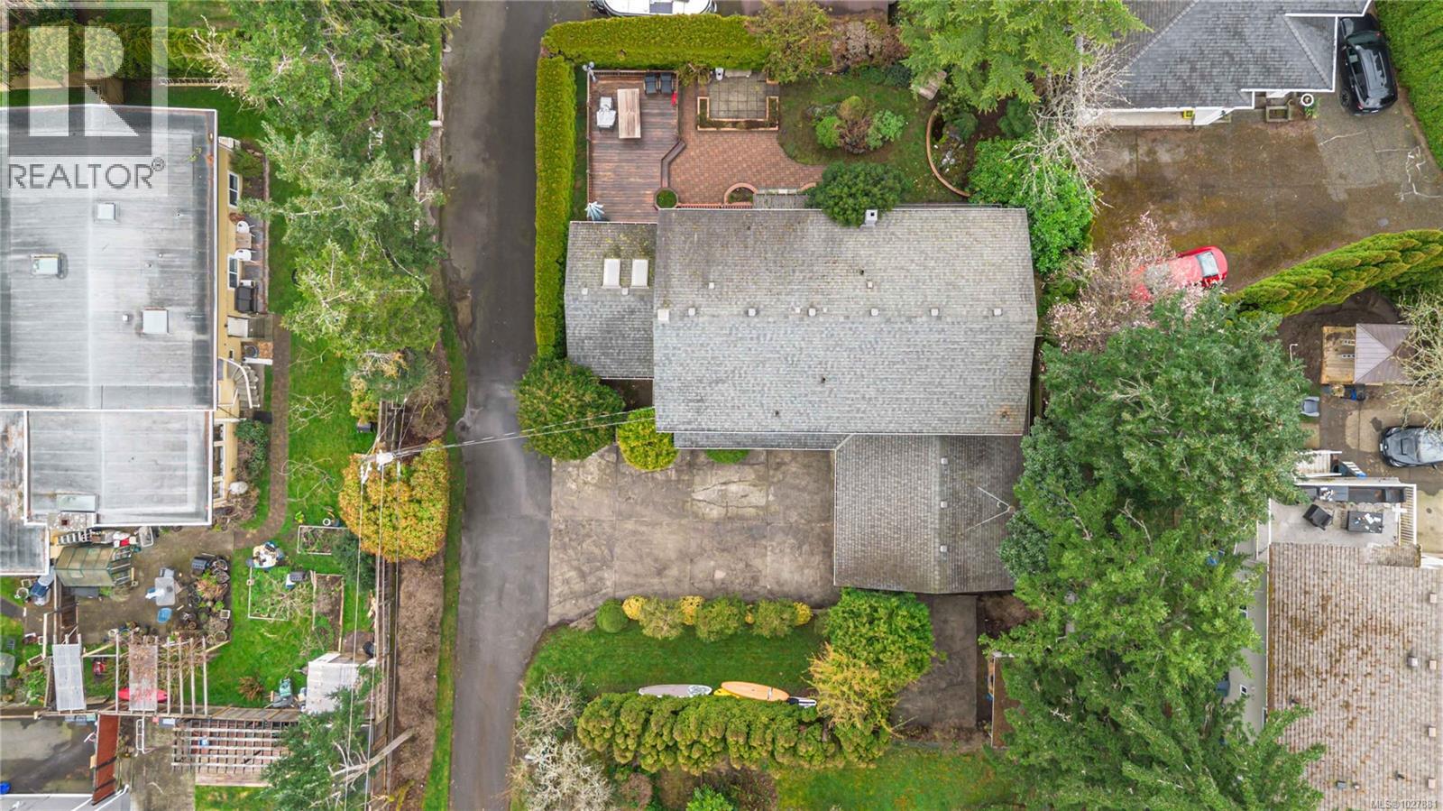  1388 Treebank Road West, Esquimalt