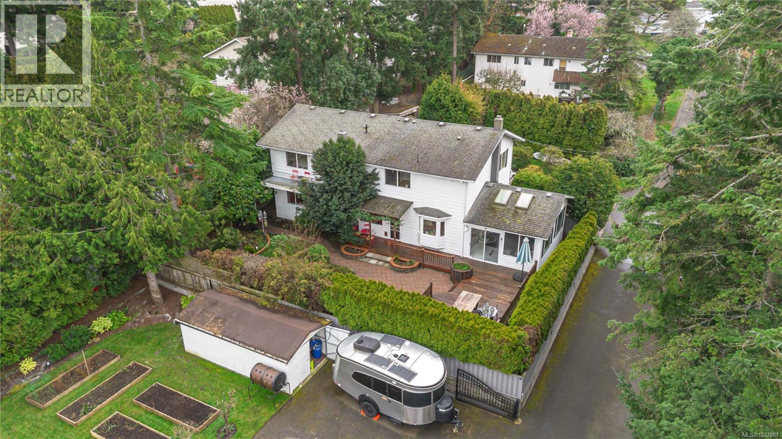  1388 Treebank Road West, Esquimalt