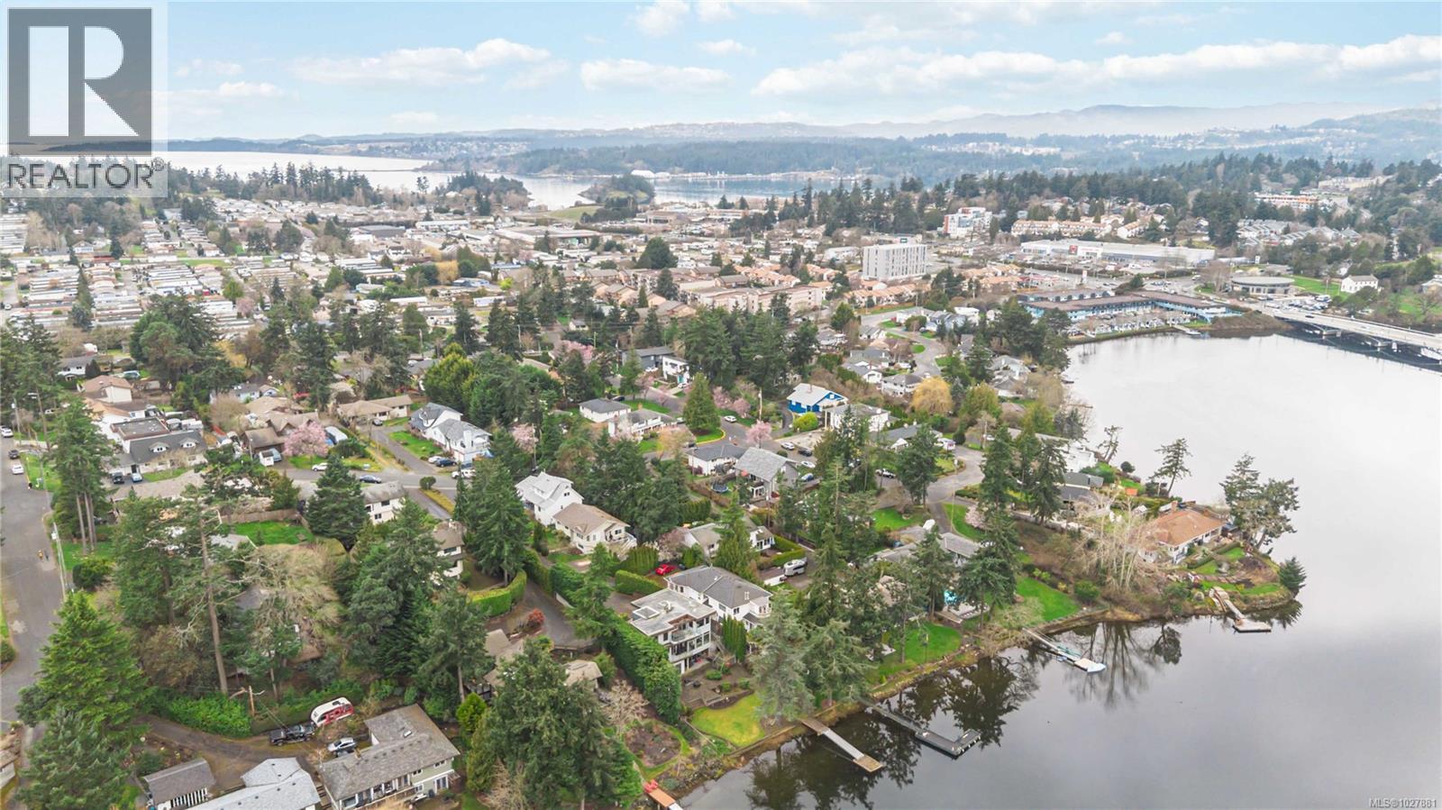  1388 Treebank Road West, Esquimalt