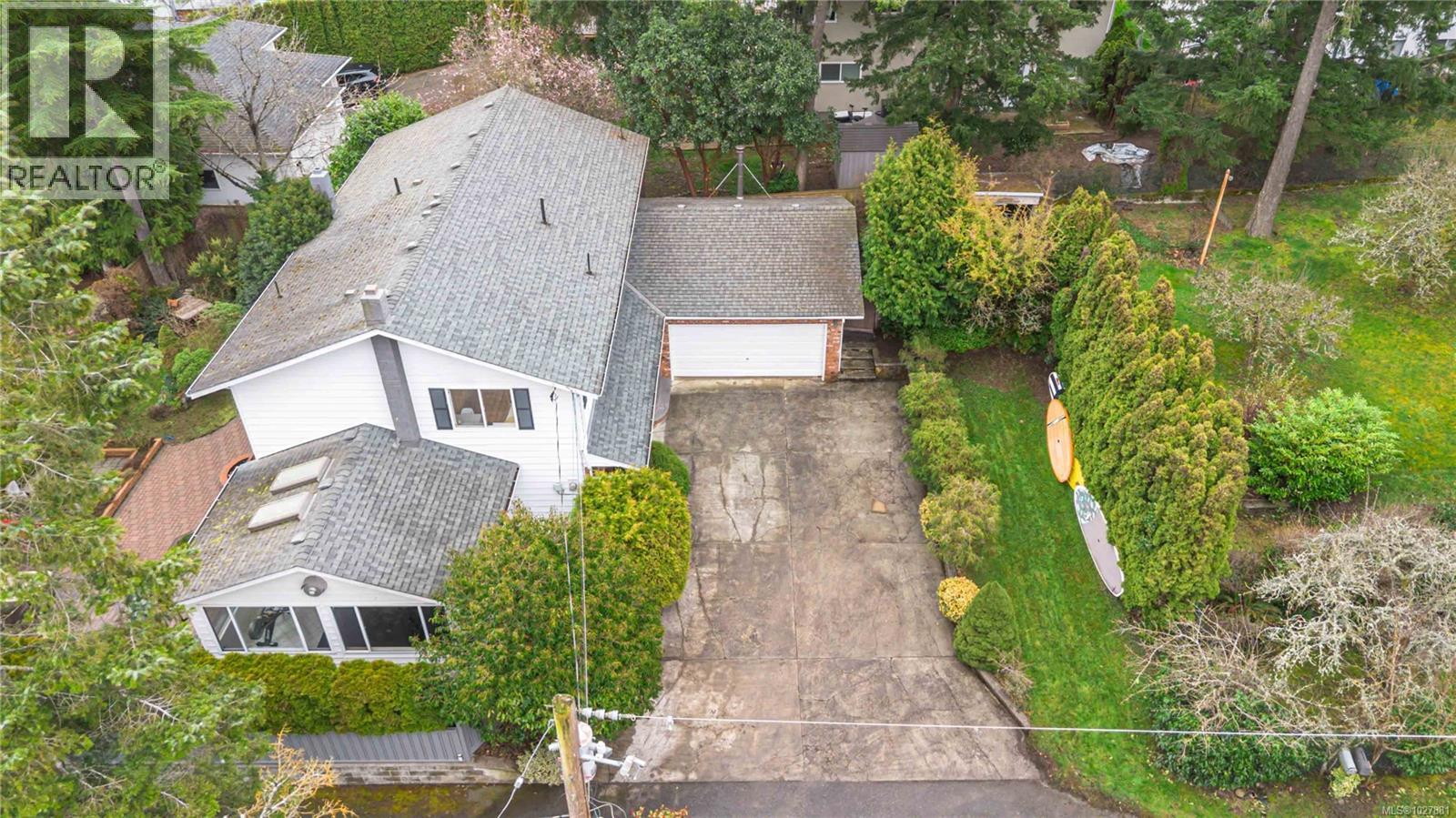  1388 Treebank Road West, Esquimalt