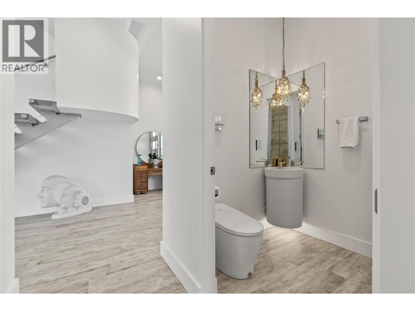 8 18451 Crystal Waters Road, Lake Country