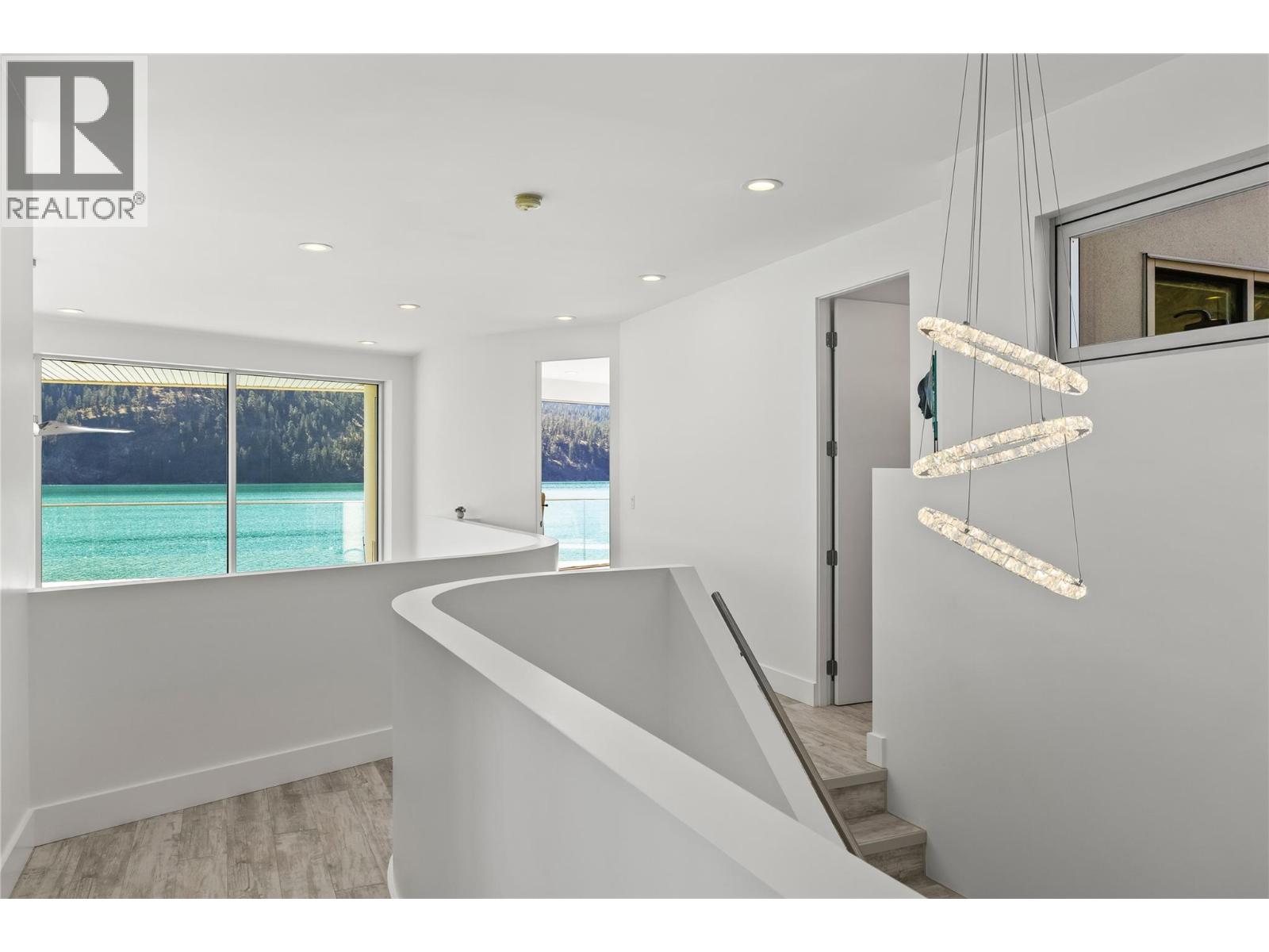 8 18451 Crystal Waters Road, Lake Country