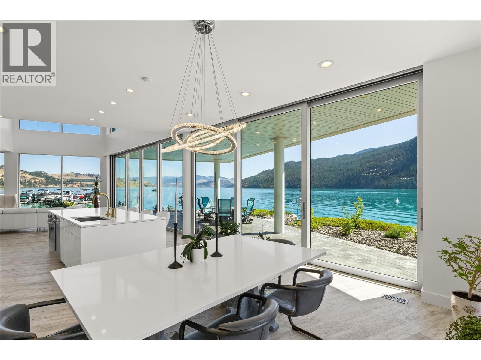 8 18451 Crystal Waters Road, Lake Country