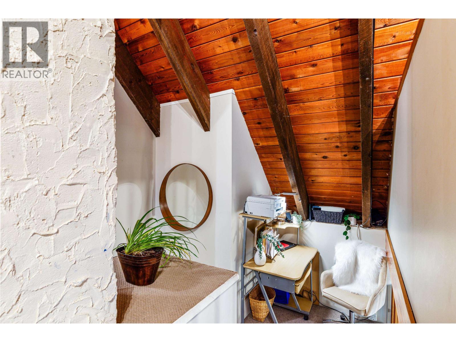 9167 EMERALD DRIVE, Whistler