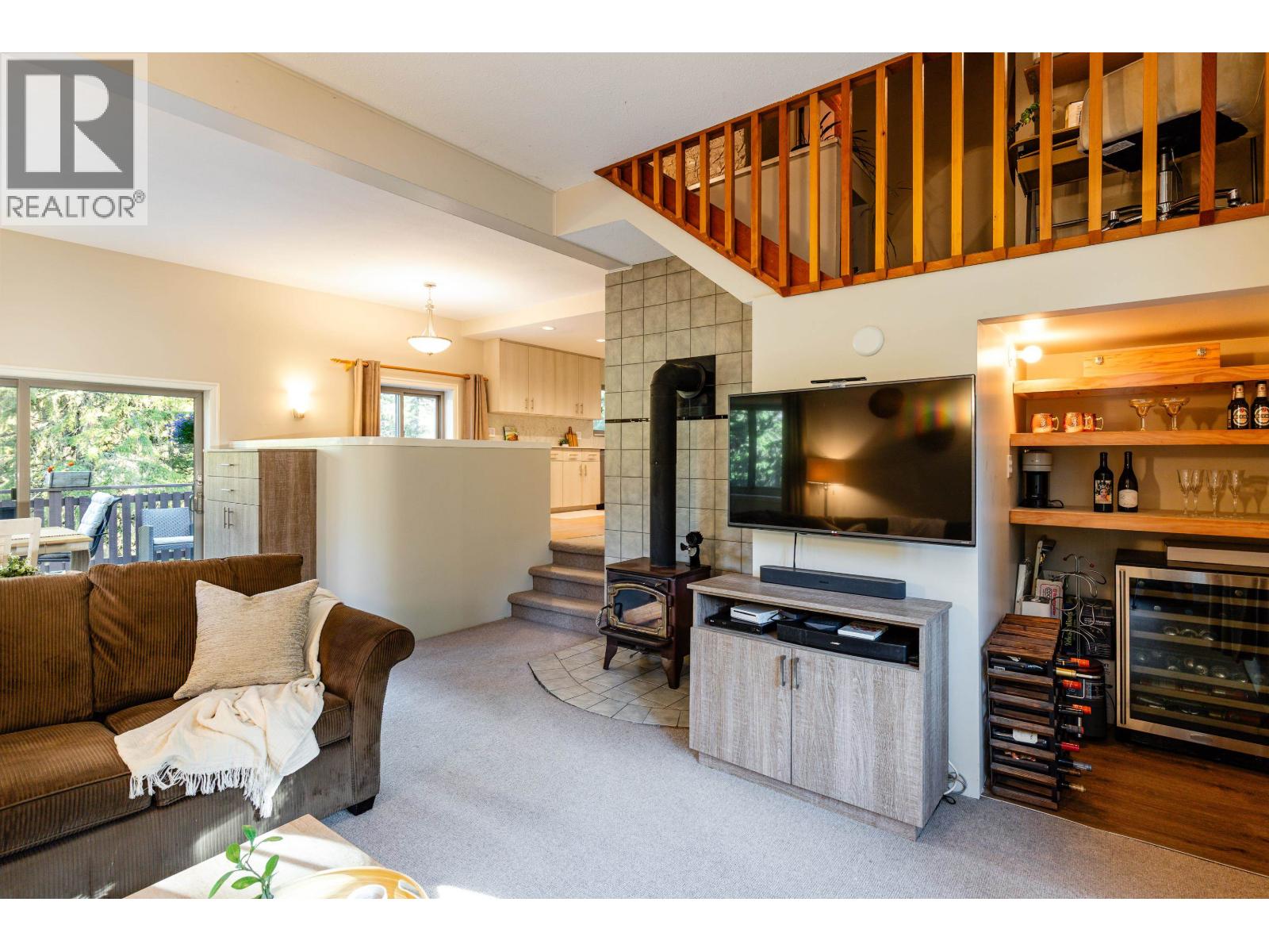 9167 EMERALD DRIVE, Whistler