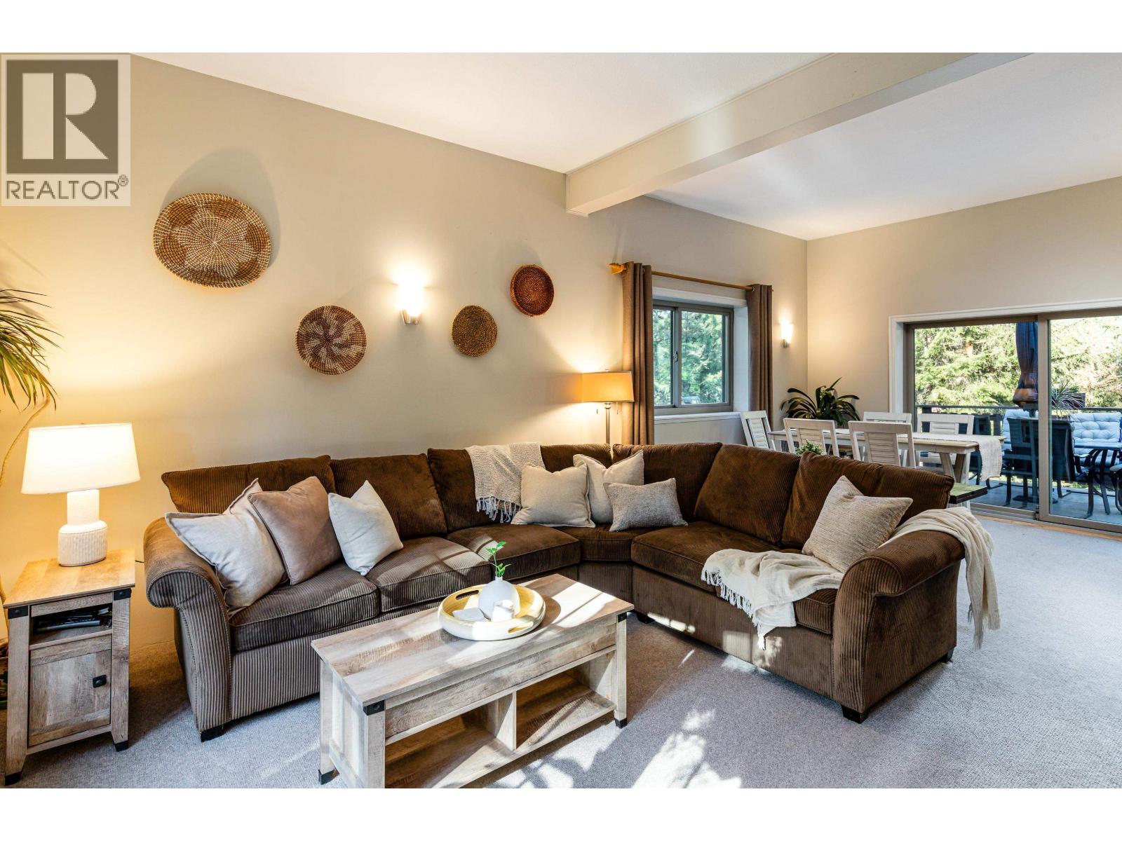 9167 EMERALD DRIVE, Whistler