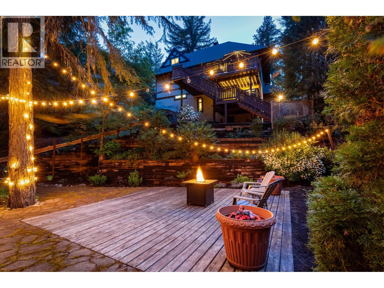 9167 EMERALD DRIVE, Whistler
