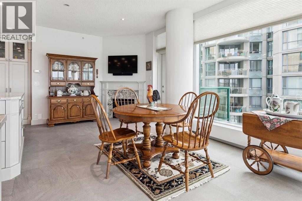 Single Family House for Sale in    Avenue SW Eau Claire Calgary 