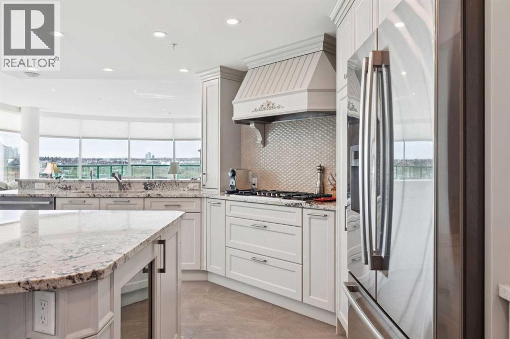 Single Family House for Sale in    Avenue SW Eau Claire Calgary 