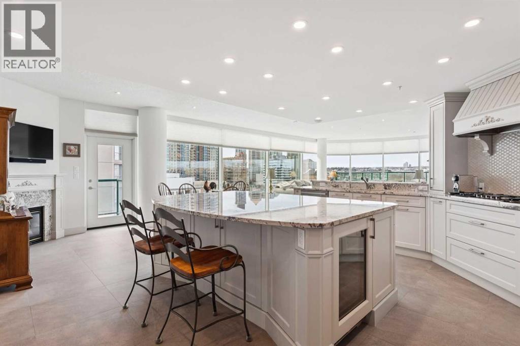 Single Family House for Sale in    Avenue SW Eau Claire Calgary 