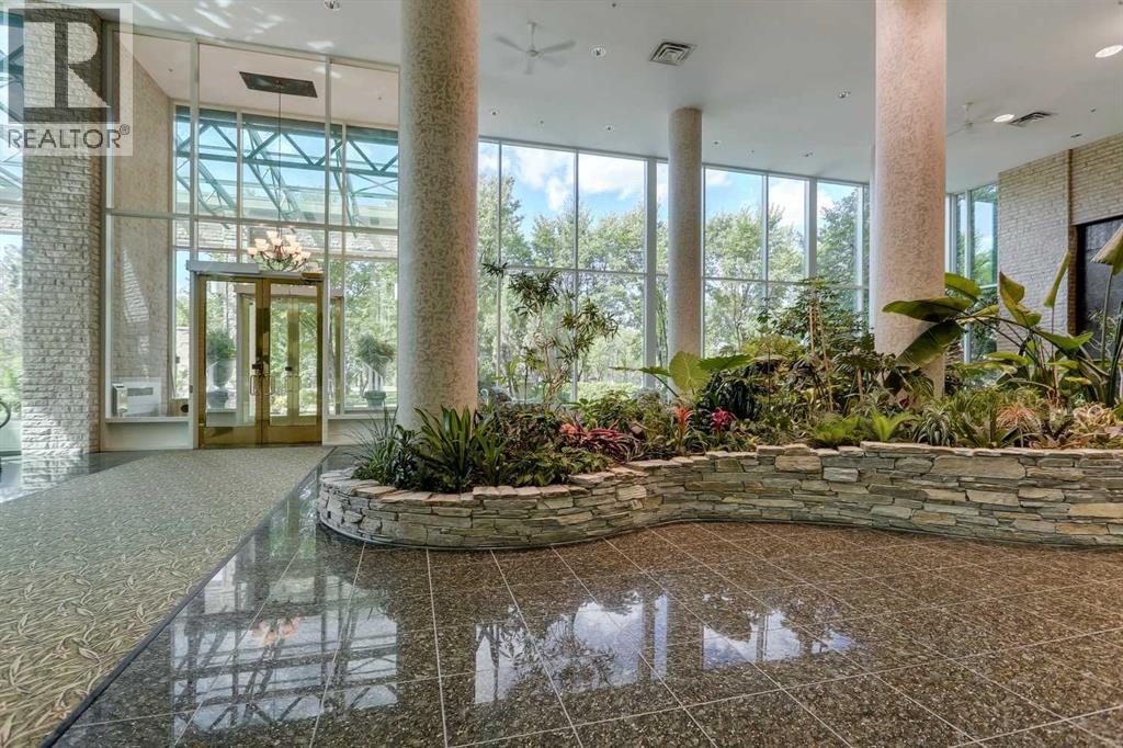 Single Family House for Sale in    Avenue SW Eau Claire Calgary 