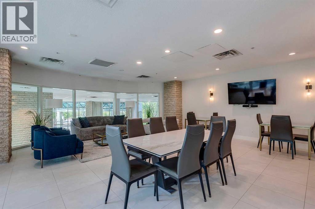 Single Family House for Sale in    Avenue SW Eau Claire Calgary 