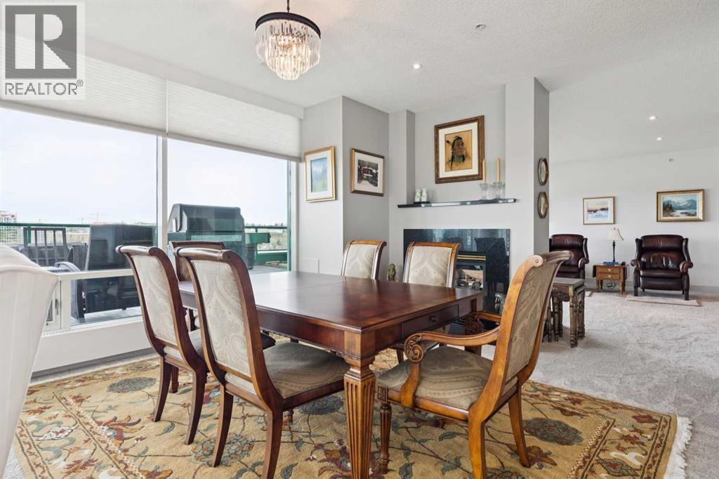 Single Family House for Sale in    Avenue SW Eau Claire Calgary 