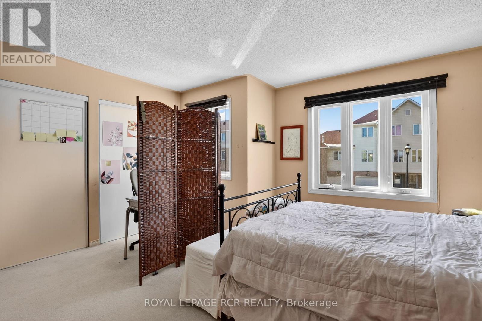 #10 369 RIDDELL COURT - 30