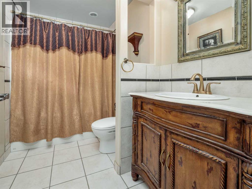 Single Family House Bungalow for Sale in   Avenue S Victoria Park Lethbridge 