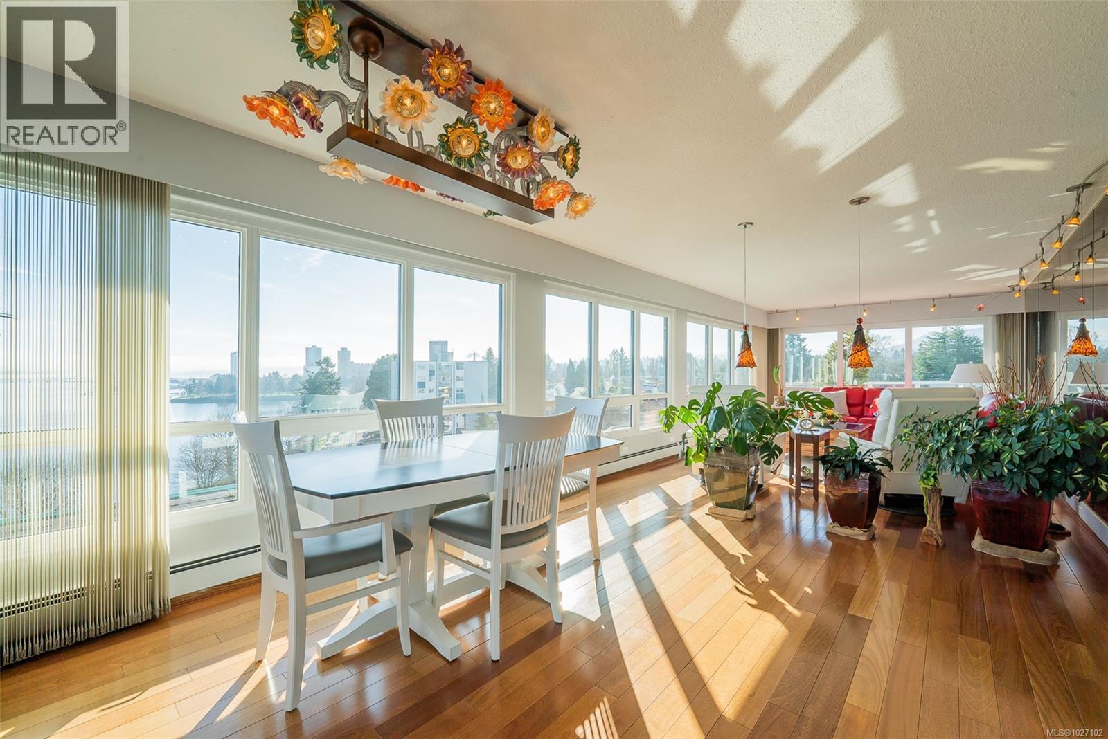 #700 375 NEWCASTLE AVE - 10