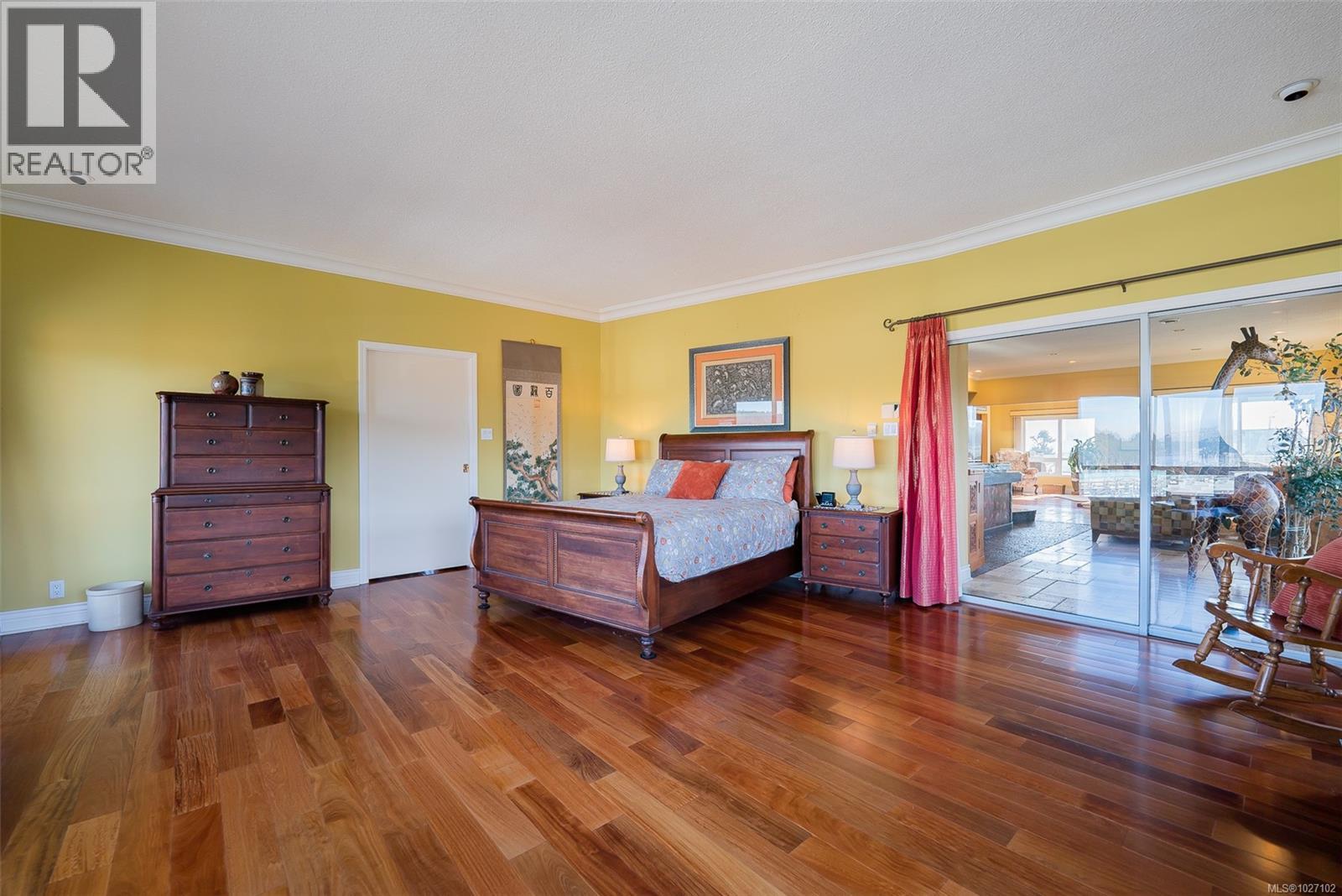 #700 375 Newcastle Ave - 33