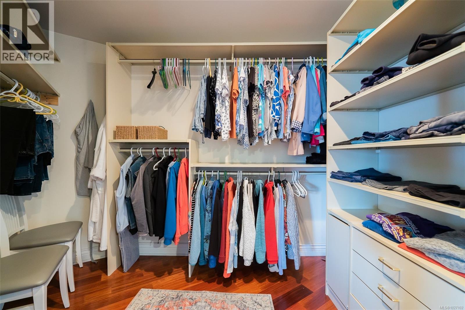 #700 375 NEWCASTLE AVE - 36