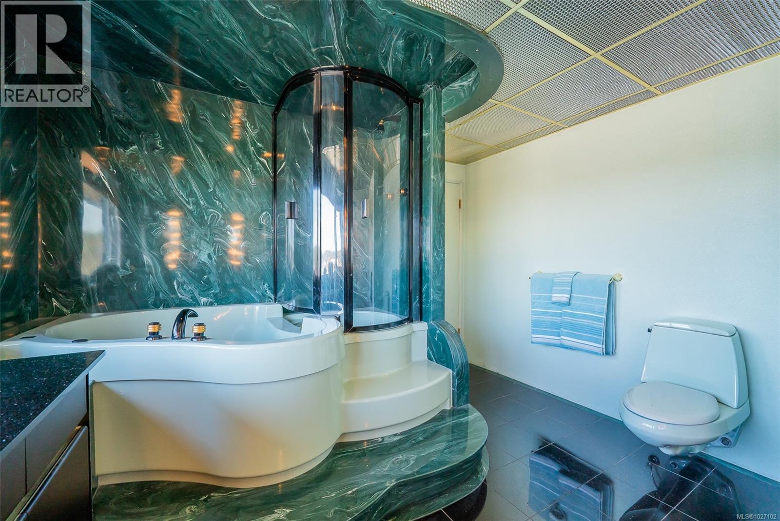 #700 375 NEWCASTLE AVE - 38