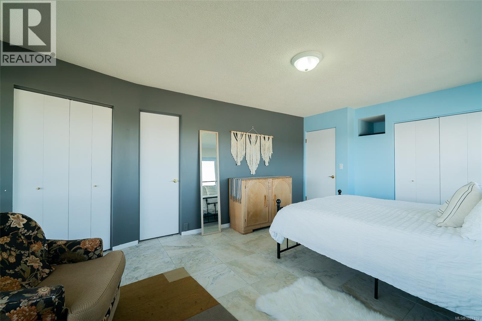 #700 375 Newcastle Ave - 41