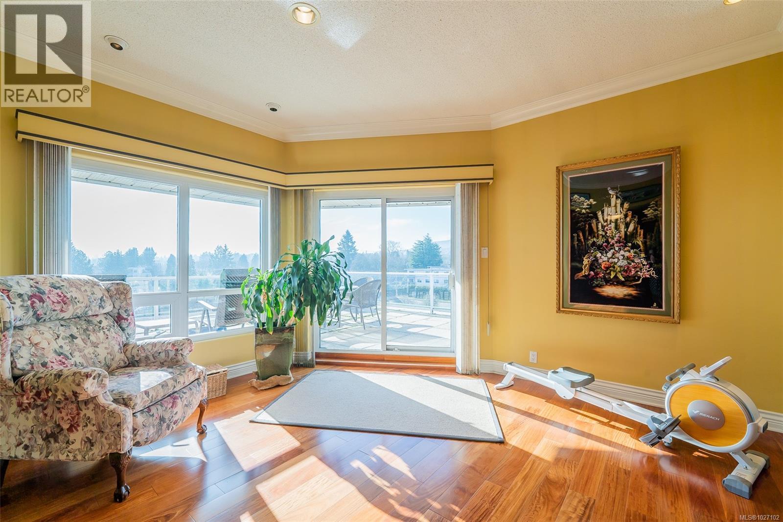 #700 375 NEWCASTLE AVE - 43