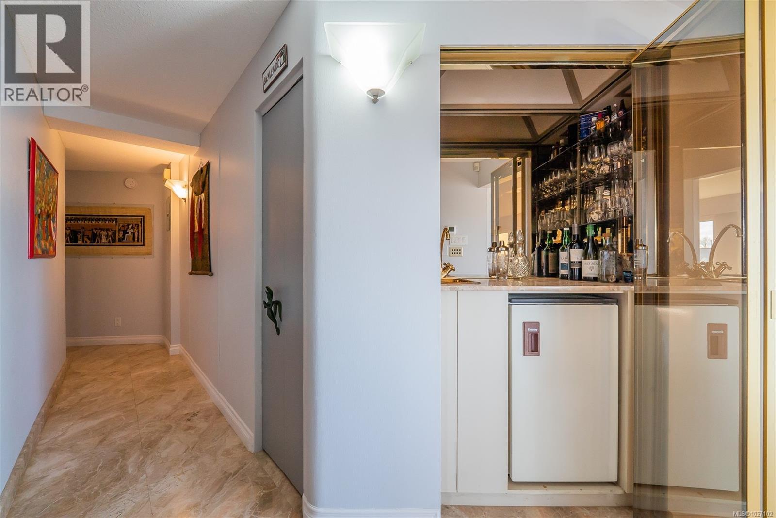 #700 375 Newcastle Ave - 44
