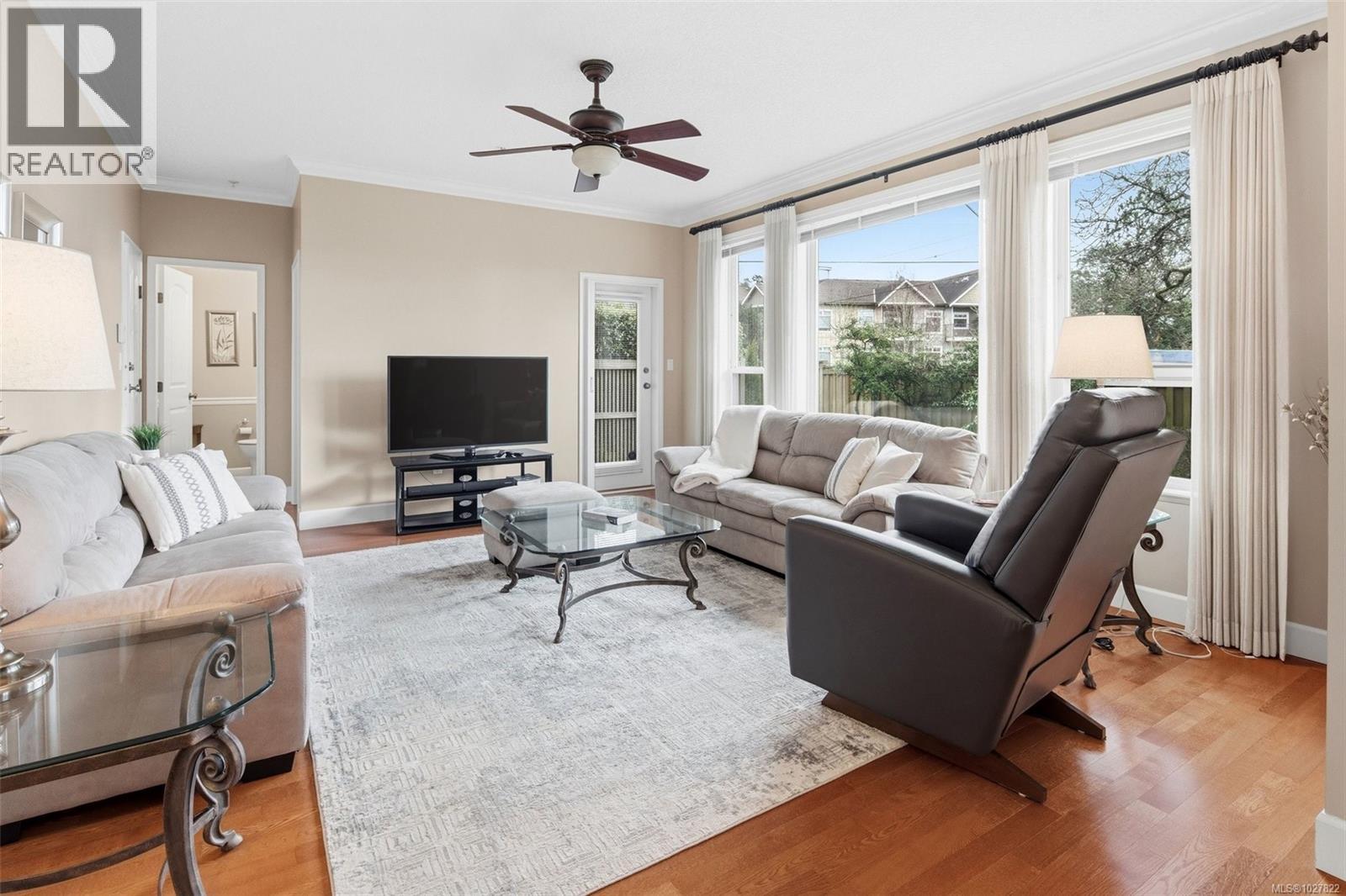 6 15 Helmcken Rd, View Royal