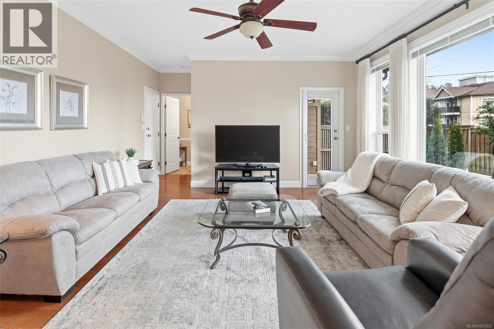 6 15 Helmcken Rd, View Royal