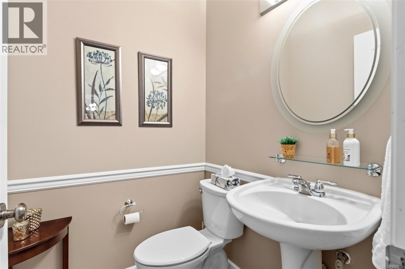 6 15 Helmcken Rd, View Royal